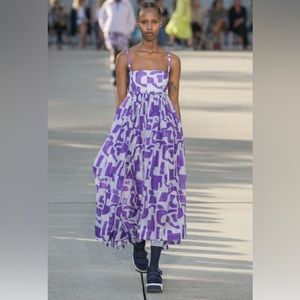 NWT Baum Und Pferdgarten Aspen Dress Midi Smocked in Purple Chair